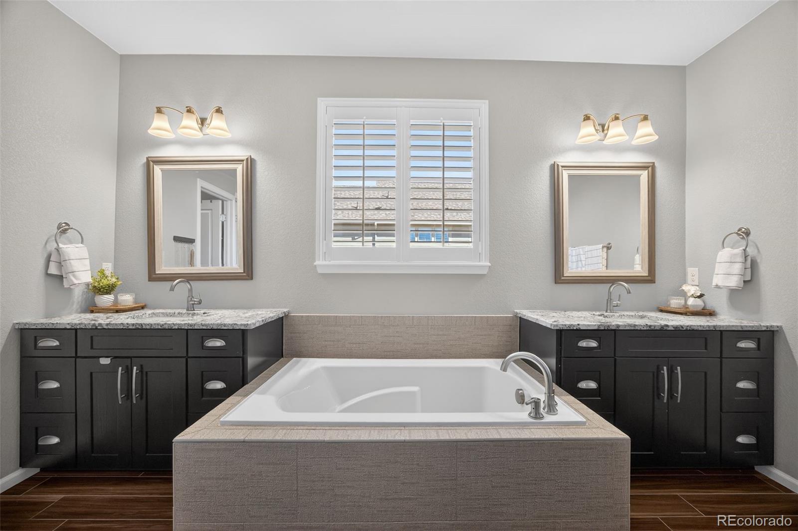 MLS Image #15 for 26923 e ottawa place,aurora, Colorado