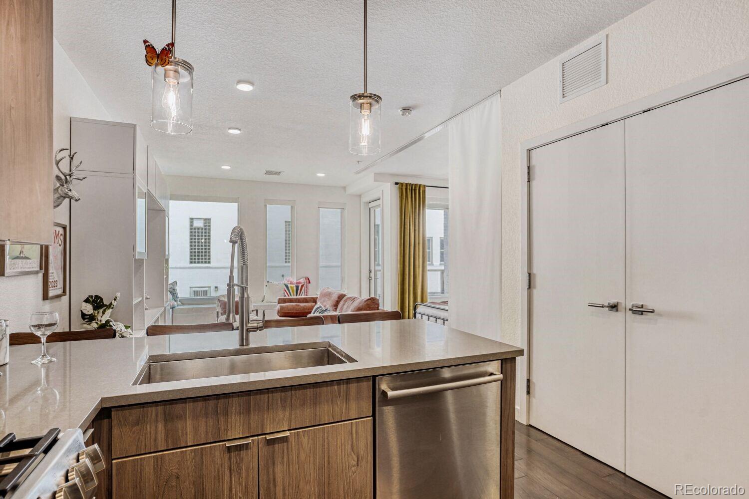 MLS Image #11 for 1616 s broadway  218,denver, Colorado