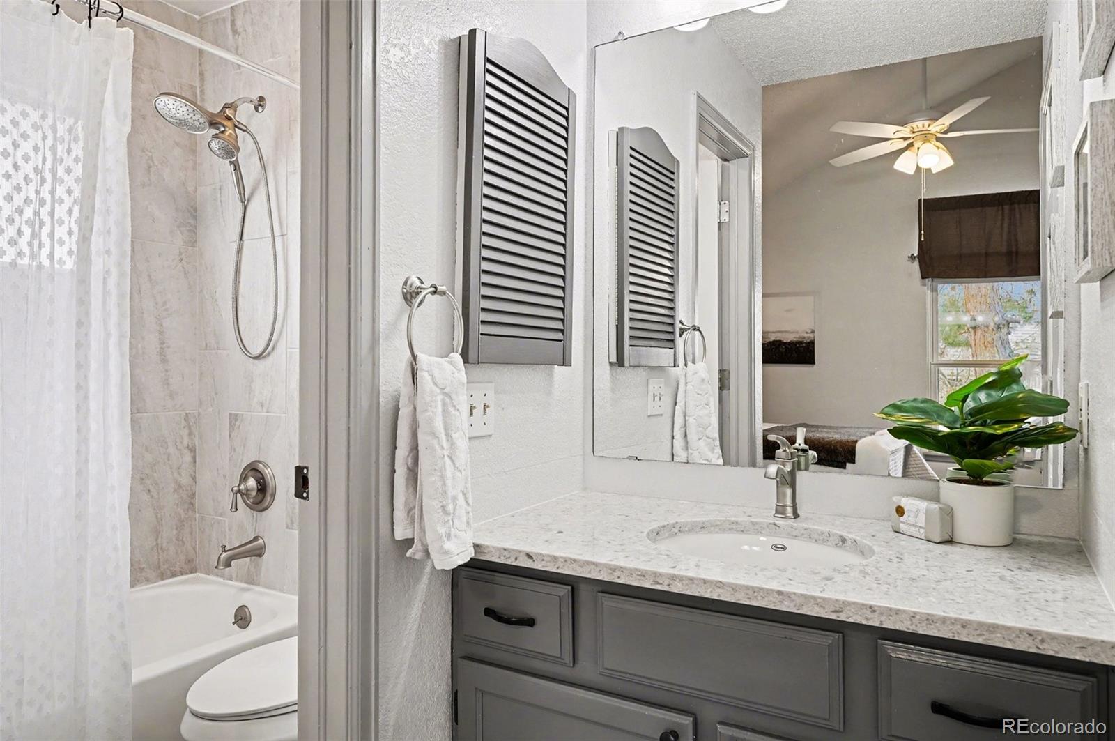 MLS Image #11 for 10289  halleys way,littleton, Colorado