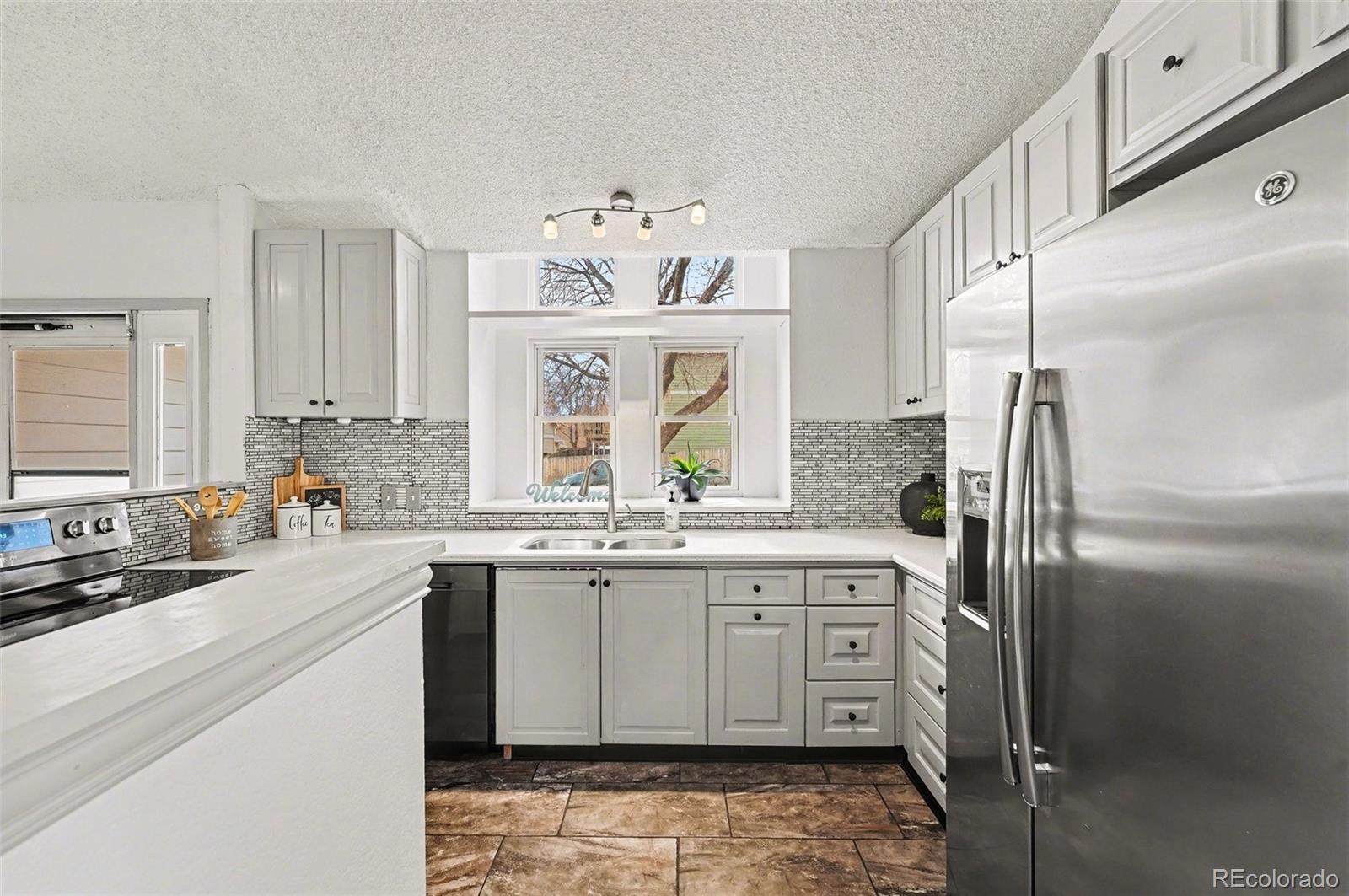 MLS Image #6 for 10289  halleys way,littleton, Colorado