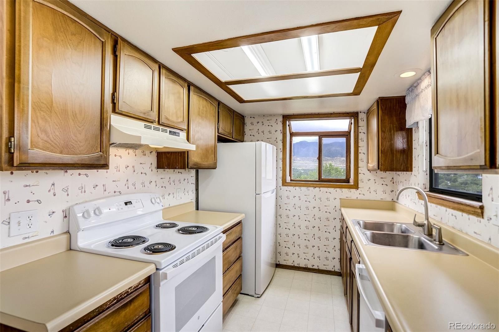 MLS Image #13 for 2385  stepping stones way ,colorado springs, Colorado