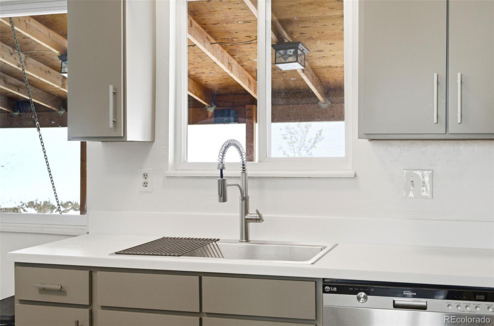 MLS Image #17 for 5062 s zang court,morrison, Colorado