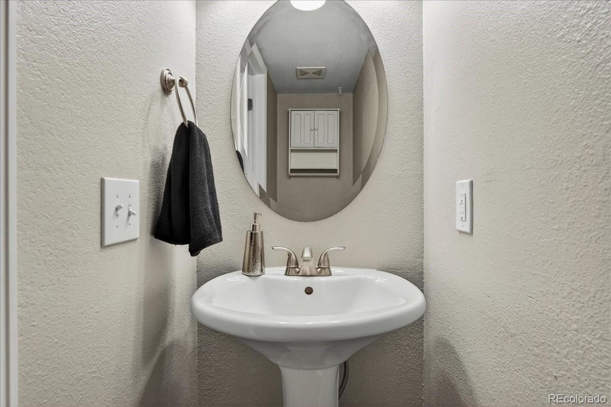 MLS Image #17 for 1610 s ivory circle,aurora, Colorado