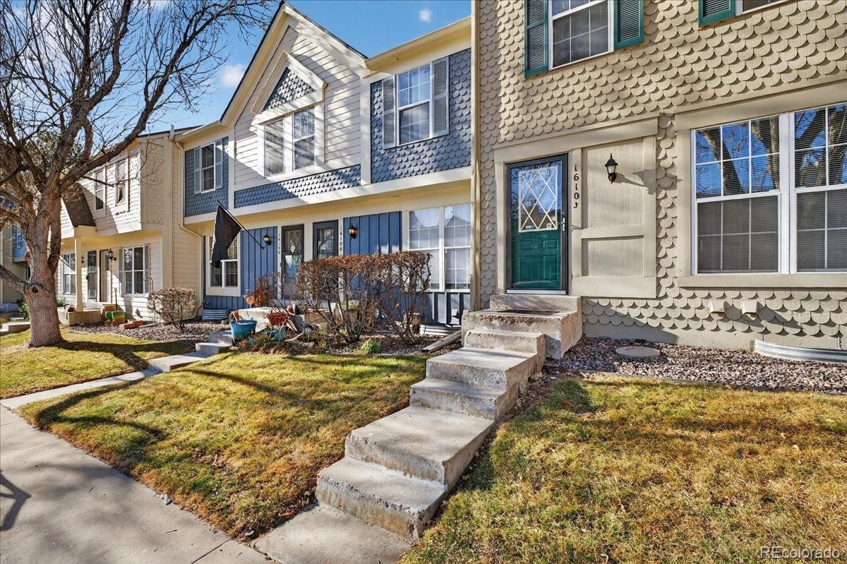 MLS Image #2 for 1610 s ivory circle,aurora, Colorado