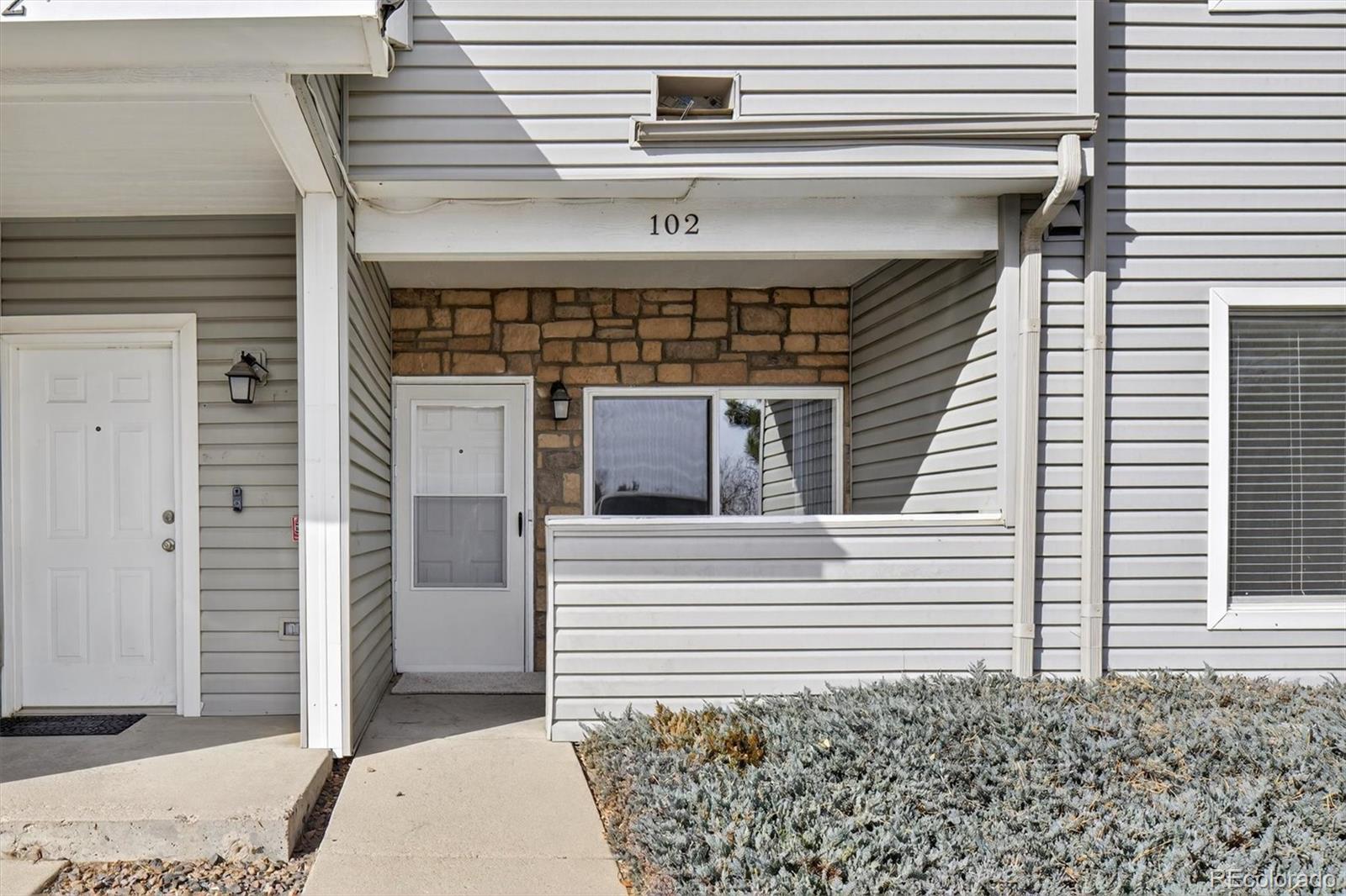 MLS Image #1 for 911 s zeno way 102,aurora, Colorado