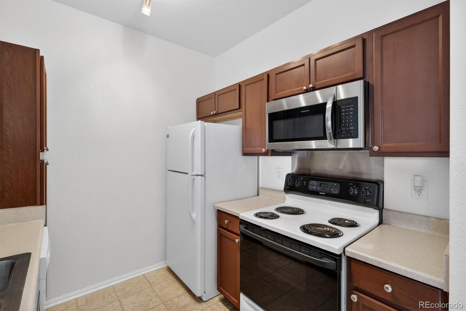 MLS Image #12 for 911 s zeno way 102,aurora, Colorado