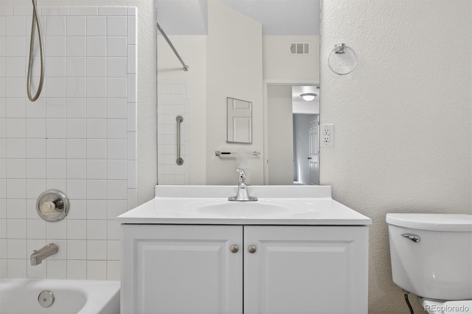 MLS Image #28 for 911 s zeno way 102,aurora, Colorado