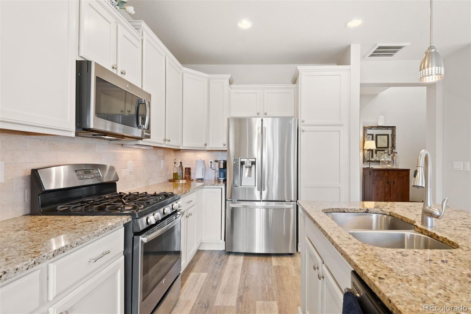 MLS Image #18 for 9025 e phillips drive ,centennial, Colorado