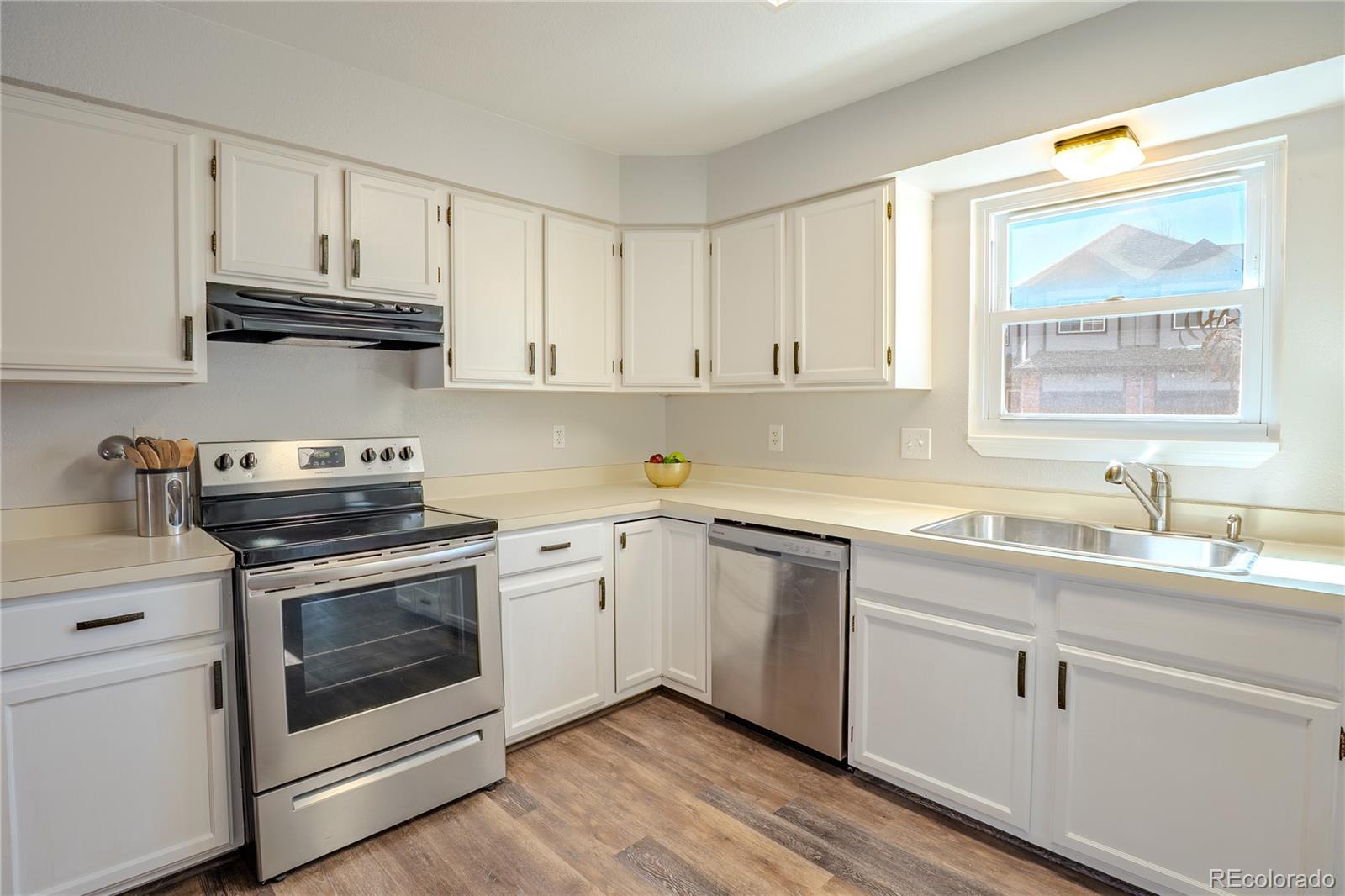 MLS Image #9 for 6315  oak street 2,arvada, Colorado