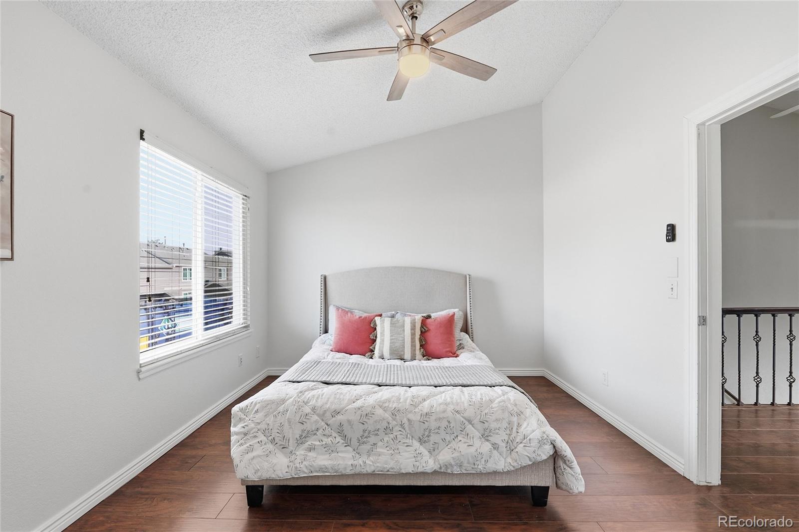 MLS Image #12 for 918  summer drive ,highlands ranch, Colorado