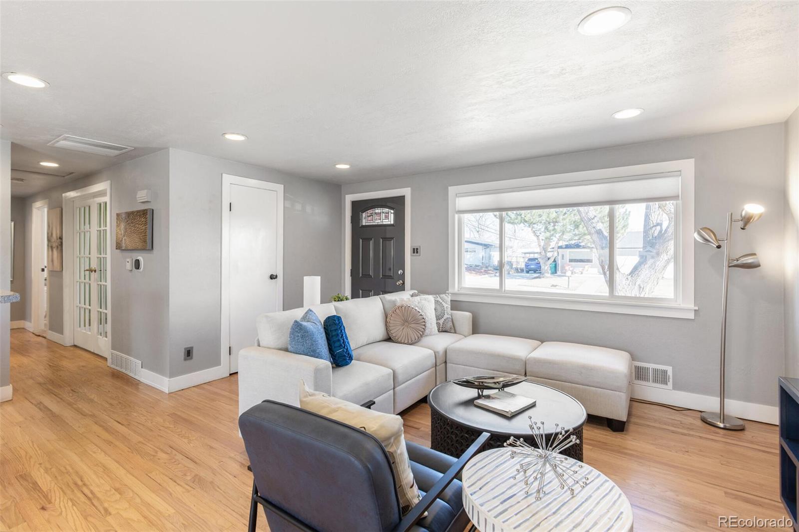 MLS Image #3 for 8361  quivira drive,denver, Colorado