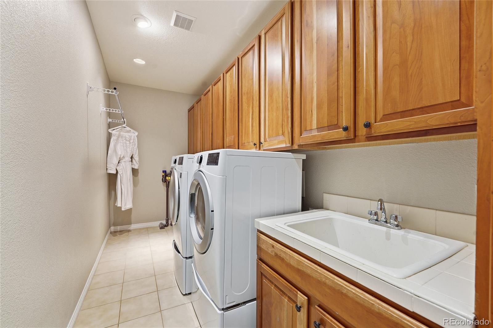 MLS Image #25 for 8967  hunters way,highlands ranch, Colorado