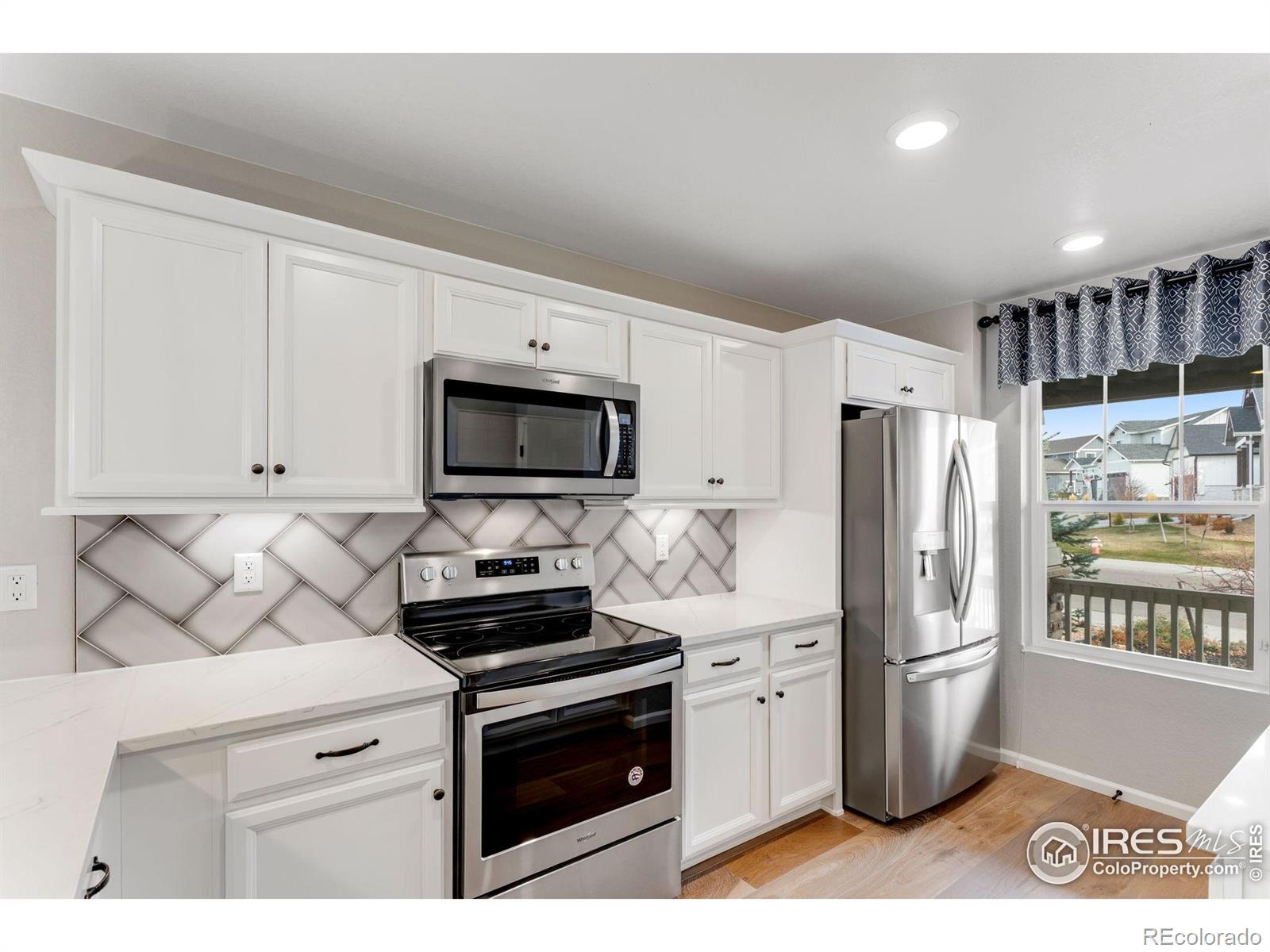MLS Image #12 for 2817  cub lake drive,loveland, Colorado