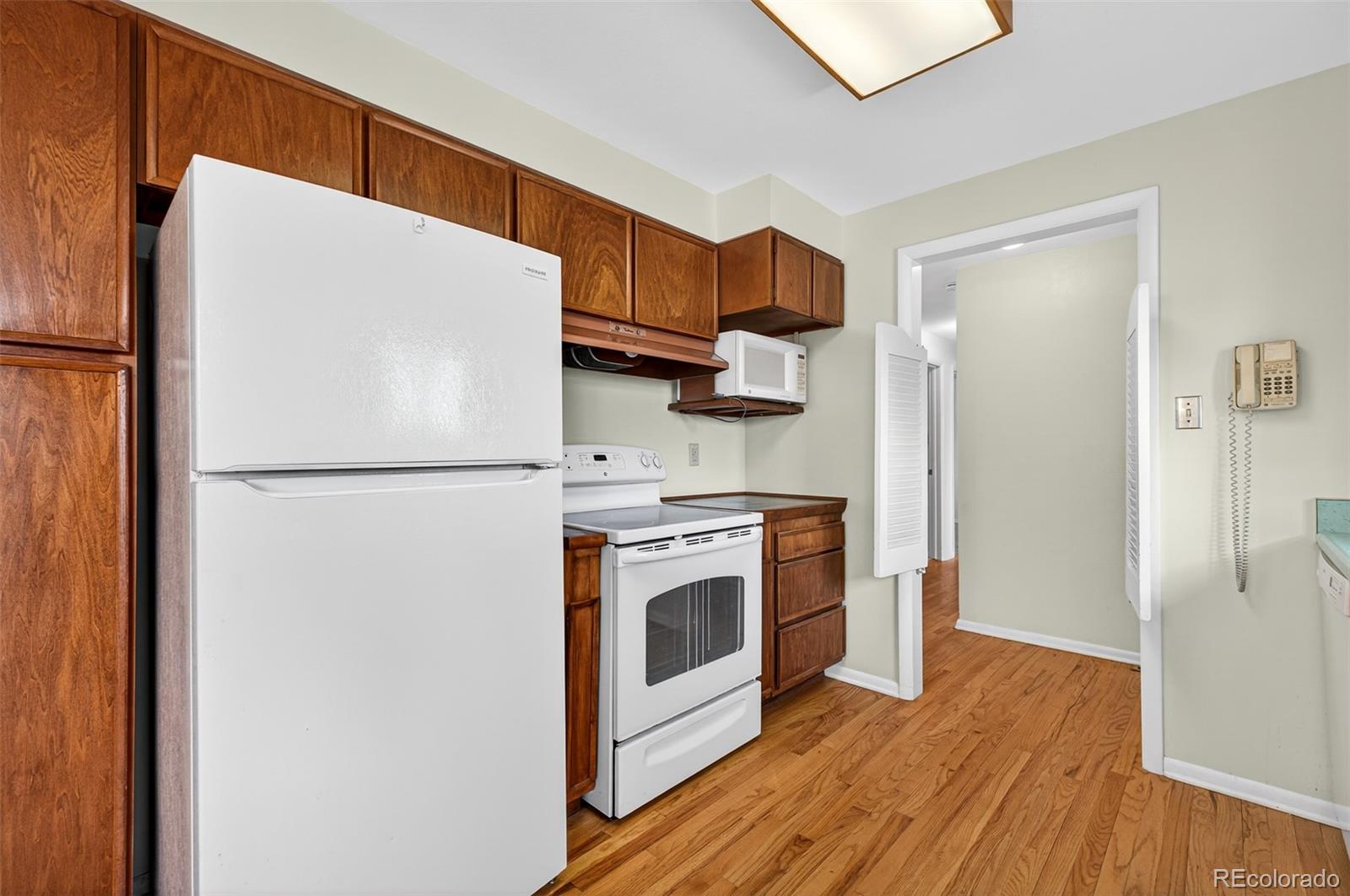 MLS Image #11 for 8371  shoshone street,denver, Colorado