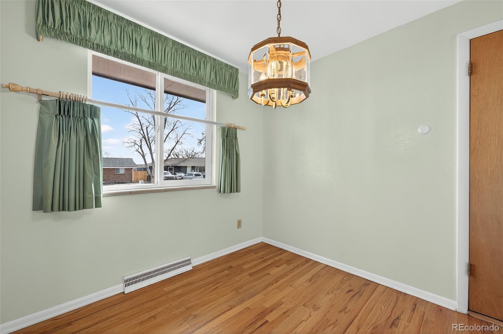 MLS Image #14 for 8371  shoshone street,denver, Colorado