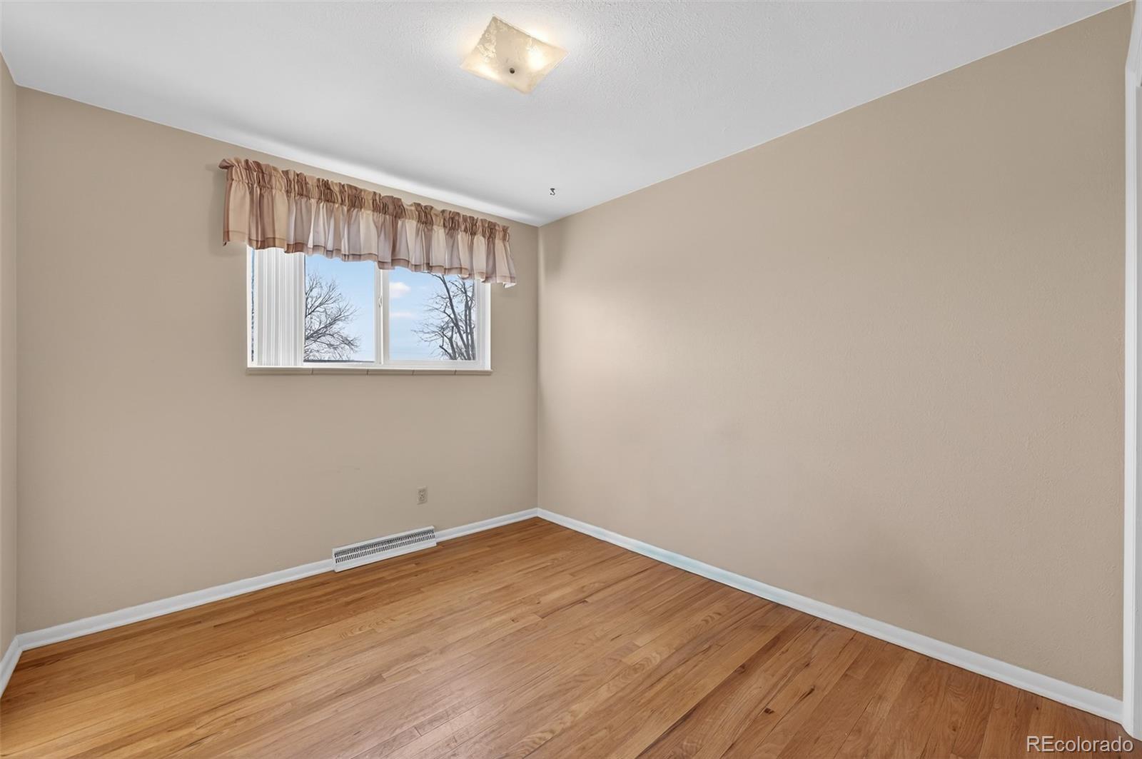 MLS Image #22 for 8371  shoshone street,denver, Colorado