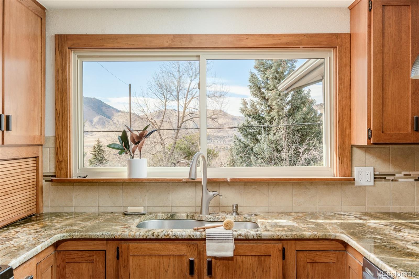MLS Image #12 for 1607  secrest street,golden, Colorado