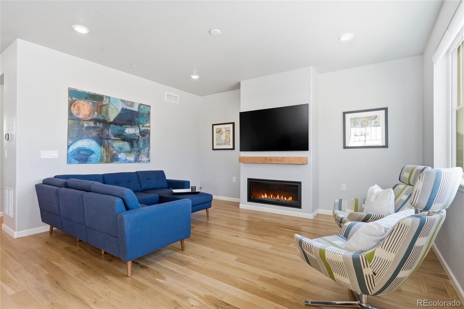 MLS Image #12 for 969  arapahoe circle,louisville, Colorado