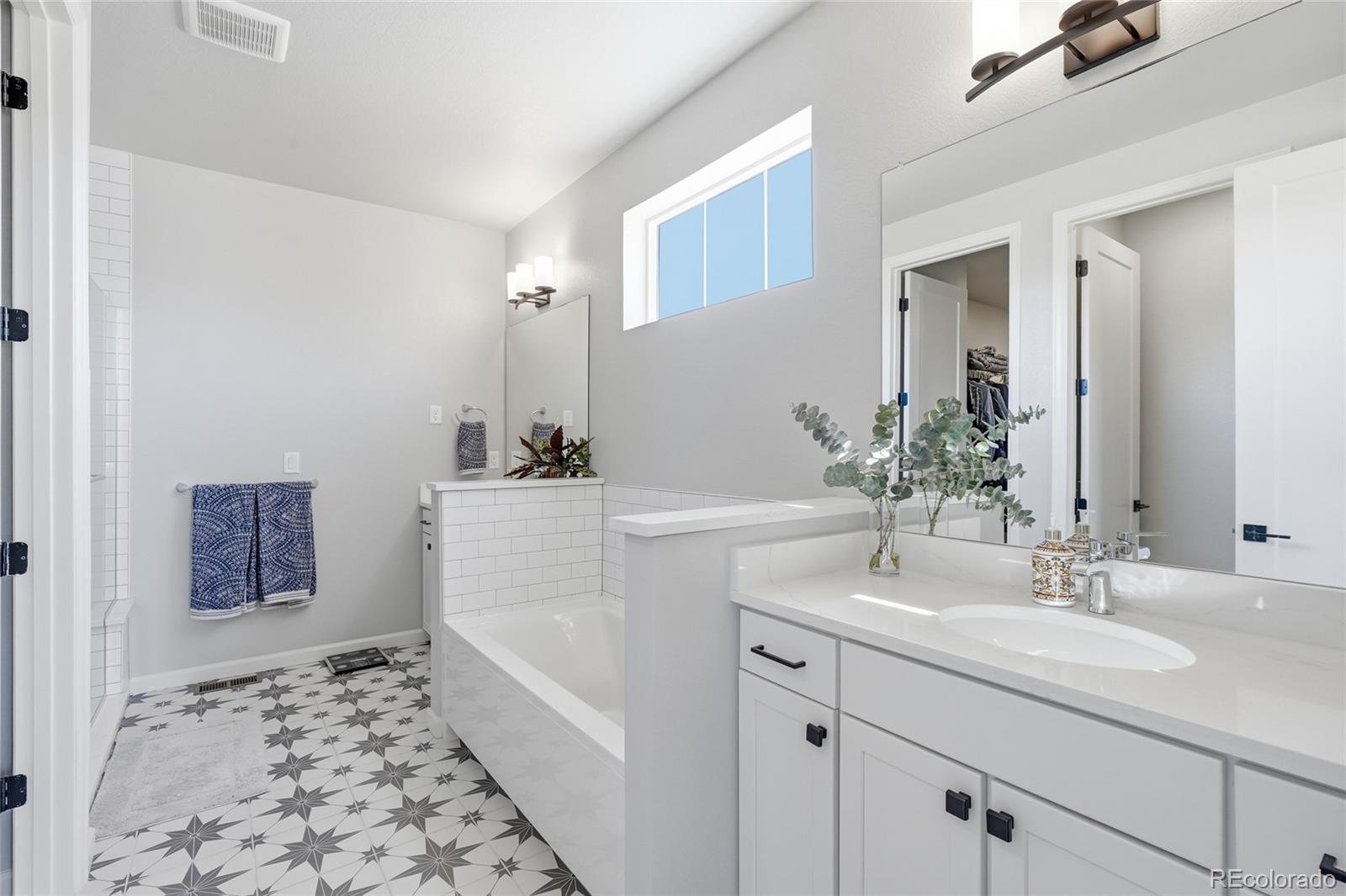 MLS Image #16 for 969  arapahoe circle,louisville, Colorado
