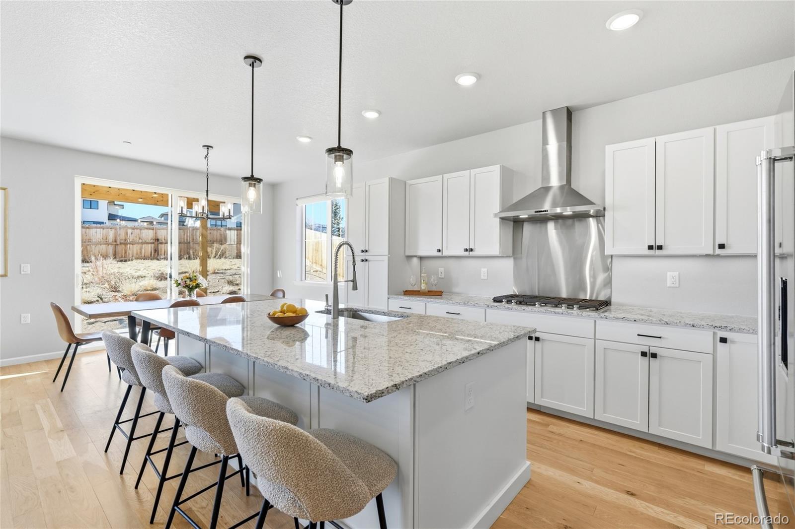 MLS Image #7 for 969  arapahoe circle,louisville, Colorado