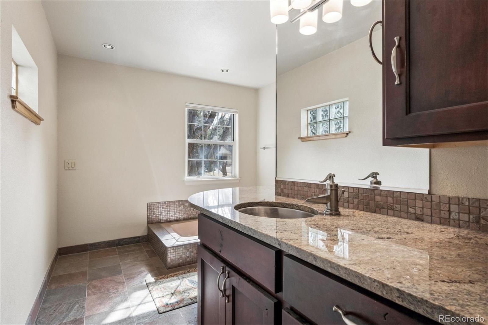 MLS Image #18 for 7175 s poplar way,centennial, Colorado