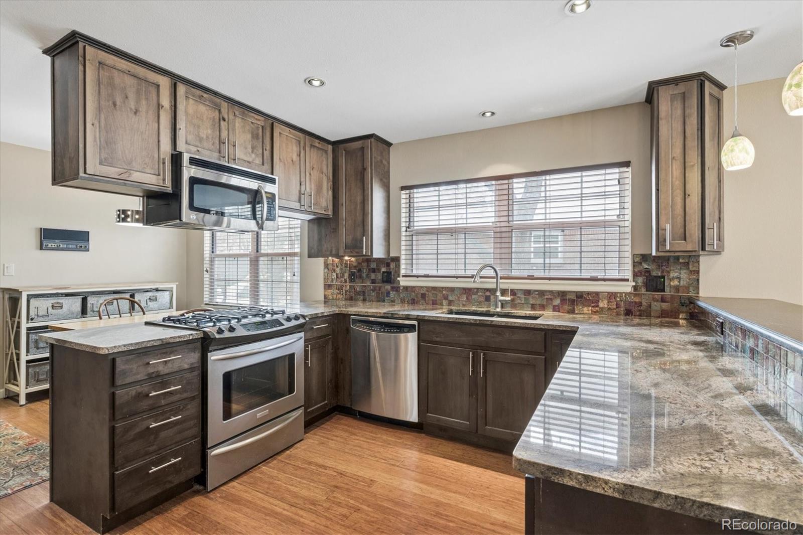MLS Image #3 for 7175 s poplar way,centennial, Colorado