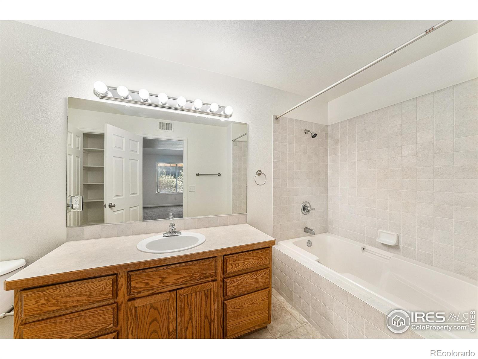MLS Image #16 for 124  beacon way,windsor, Colorado