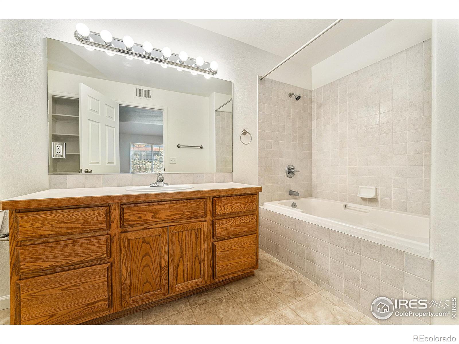 MLS Image #17 for 124  beacon way,windsor, Colorado
