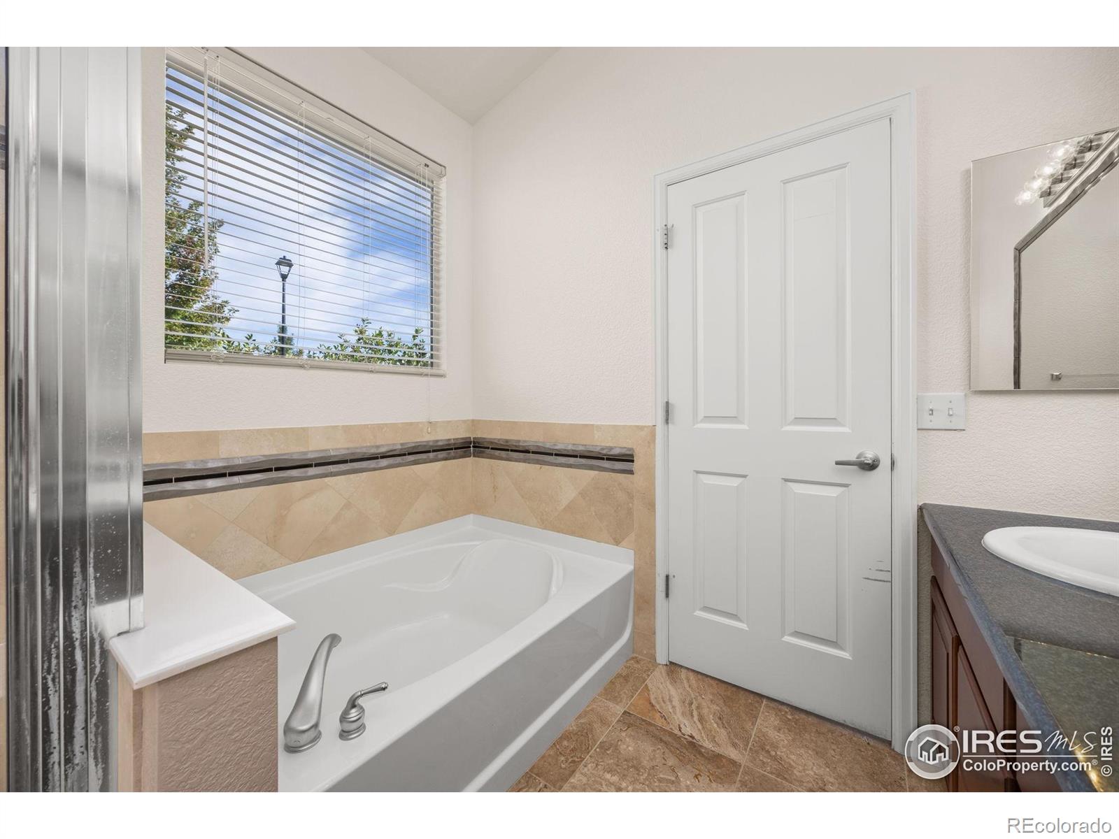 MLS Image #16 for 13380  red deer trail,broomfield, Colorado