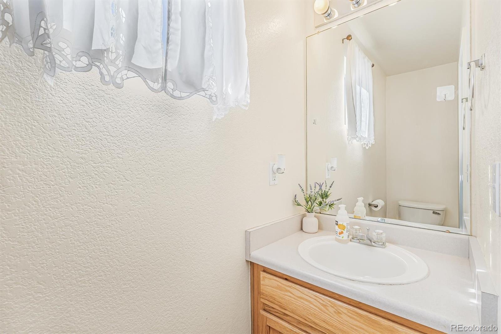 MLS Image #17 for 4887  duluth court,denver, Colorado