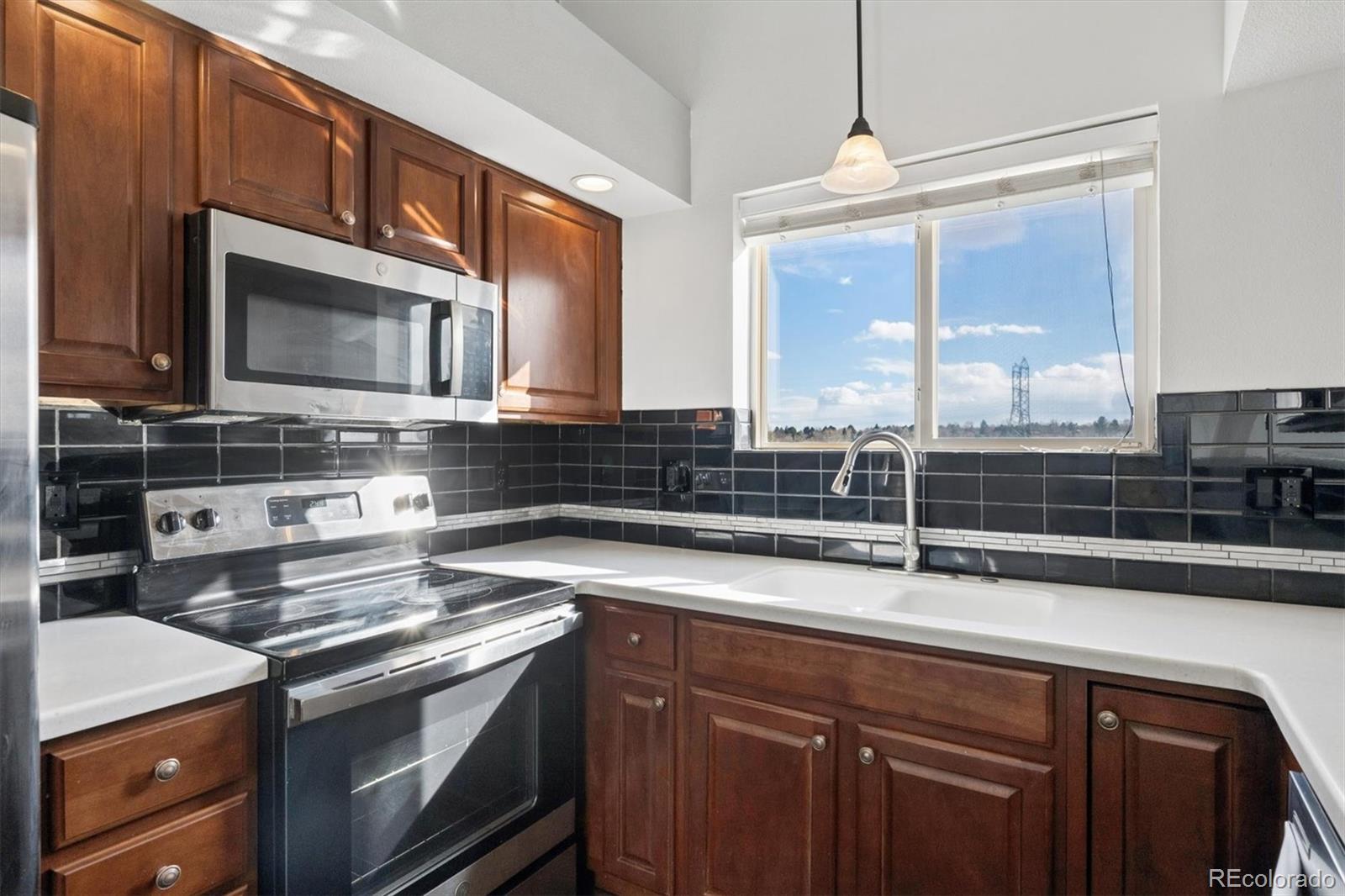 MLS Image #1 for 2521 s bahama circle f,aurora, Colorado