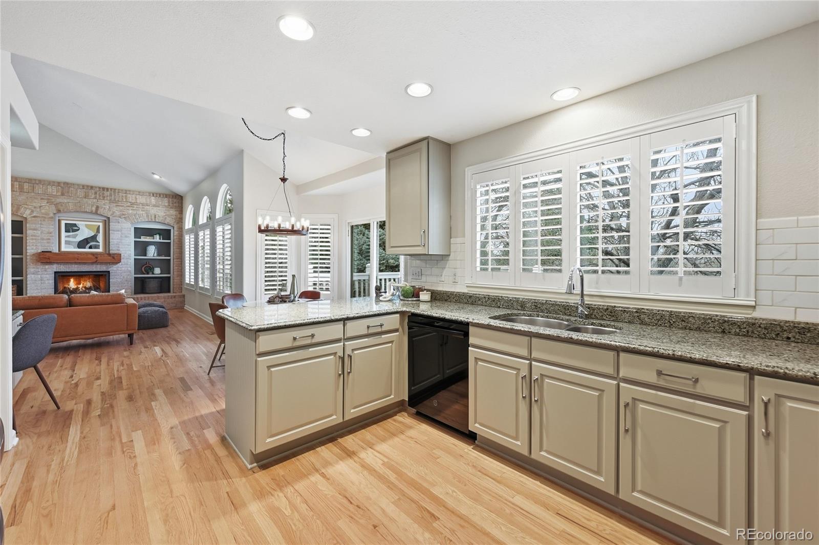 MLS Image #11 for 5459 e dry creek circle,centennial, Colorado