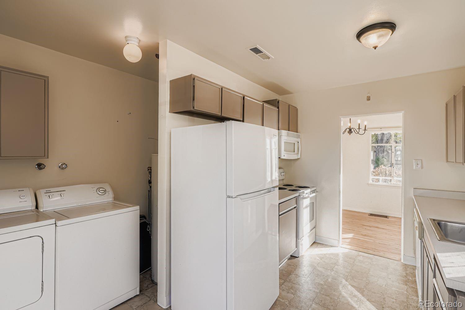 MLS Image #18 for 2495 s josephine street,denver, Colorado