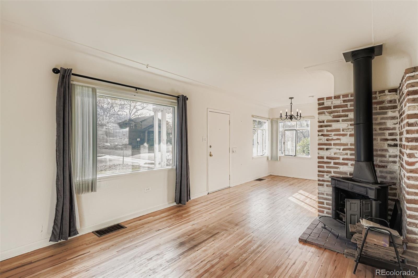 MLS Image #4 for 2495 s josephine street,denver, Colorado