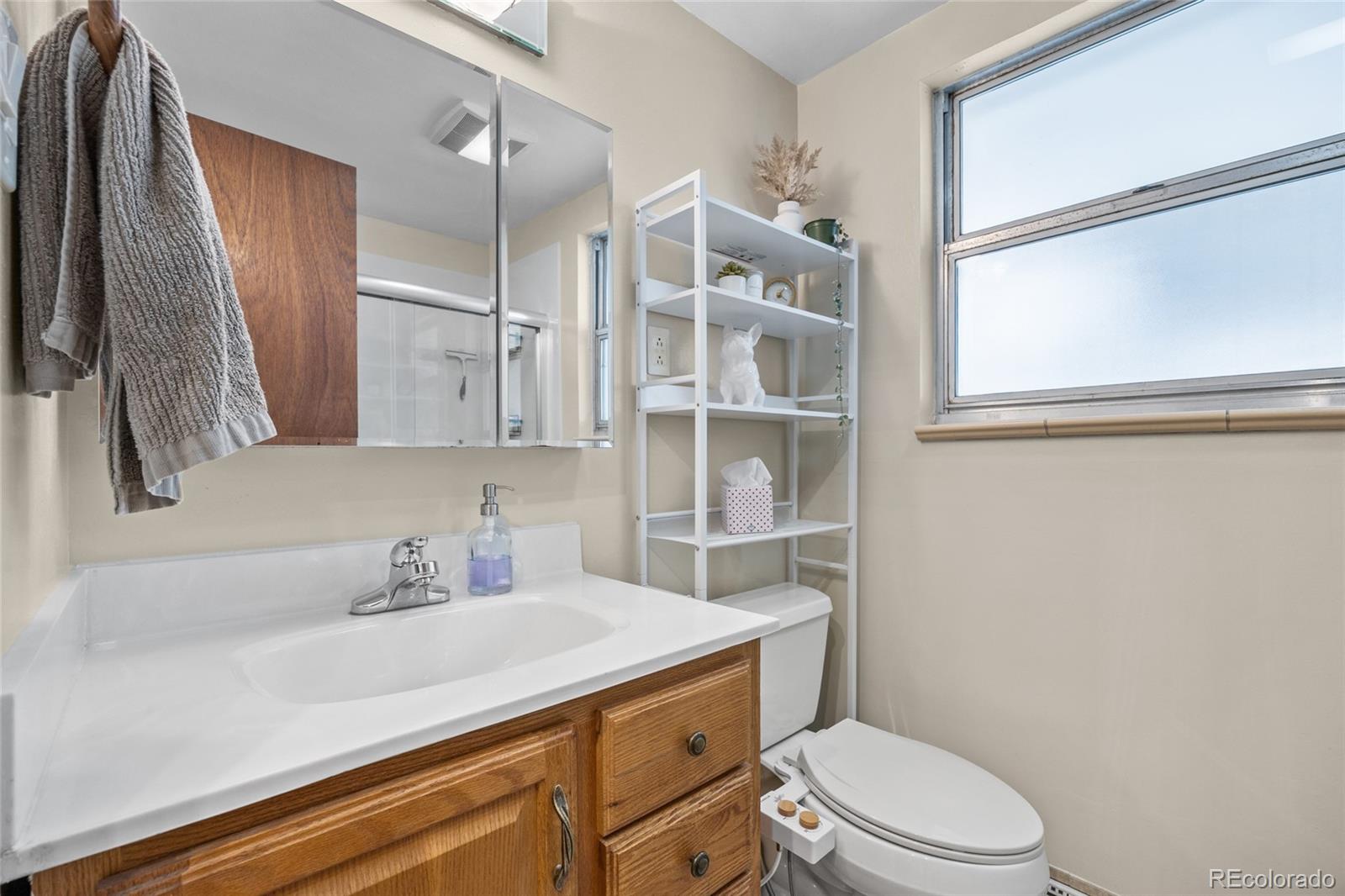 MLS Image #24 for 11675 e alaska avenue,aurora, Colorado