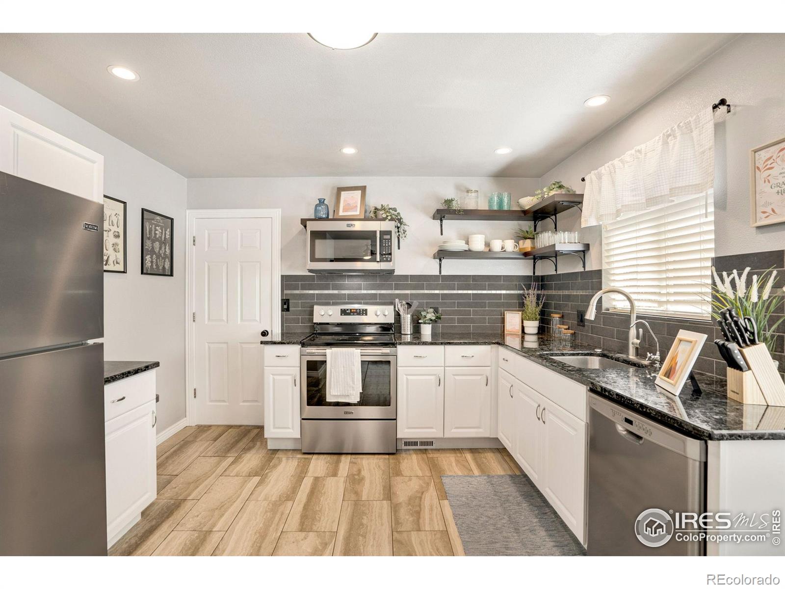 MLS Image #8 for 1401 e 5th street,loveland, Colorado