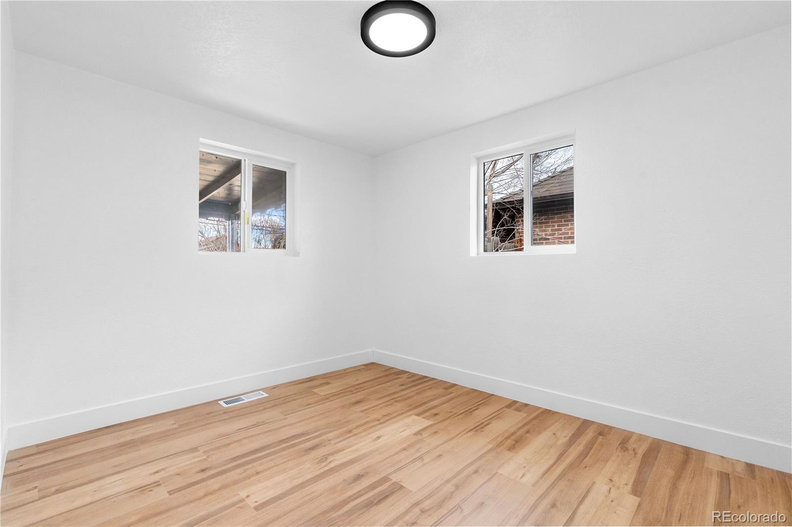 MLS Image #14 for 3311  oneida street,denver, Colorado