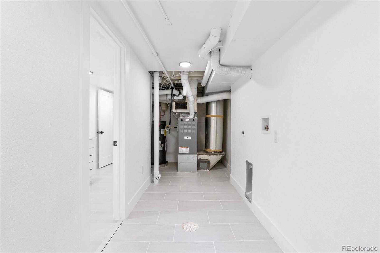 MLS Image #26 for 3311  oneida street,denver, Colorado