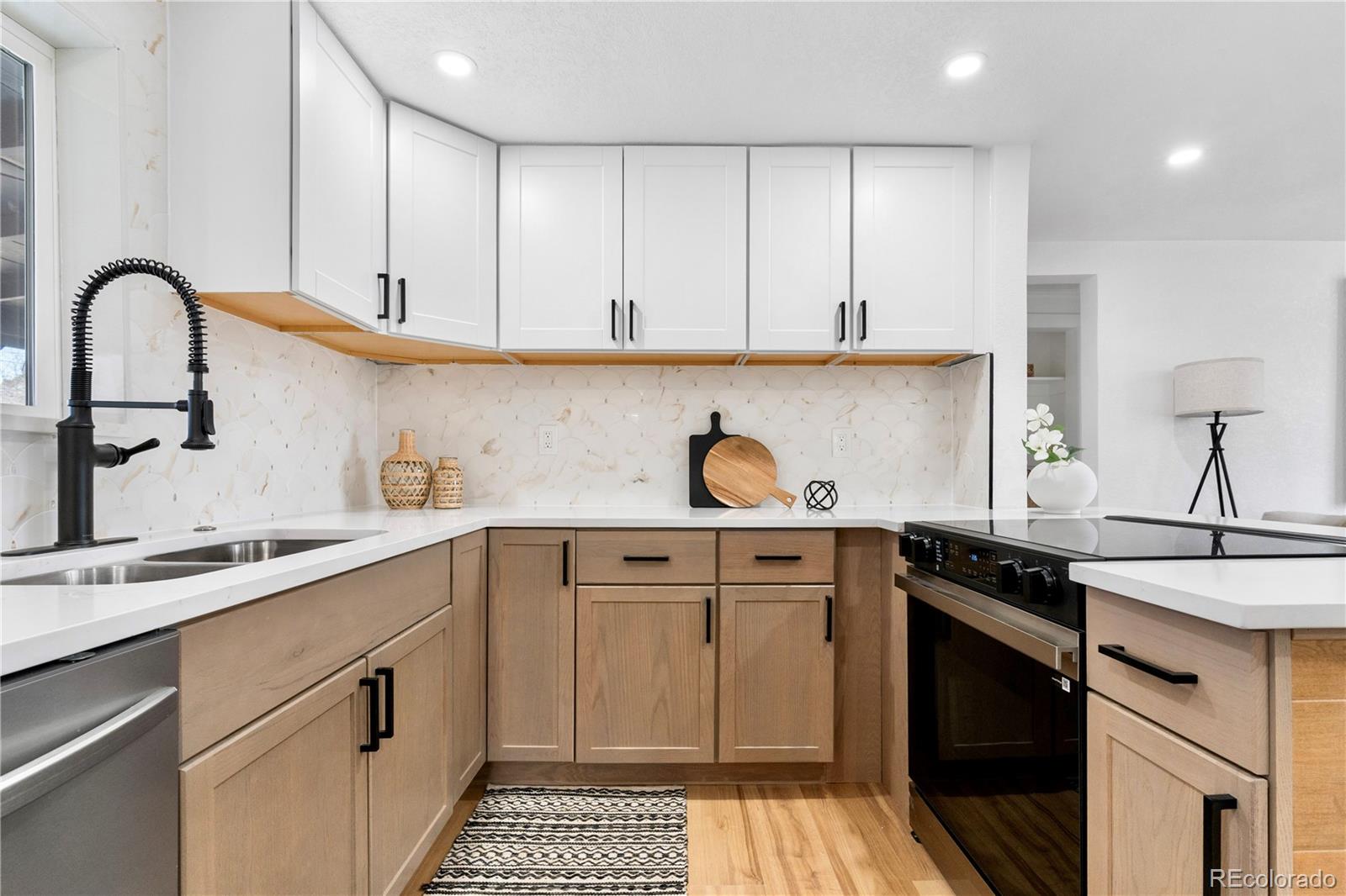 MLS Image #5 for 3311  oneida street,denver, Colorado