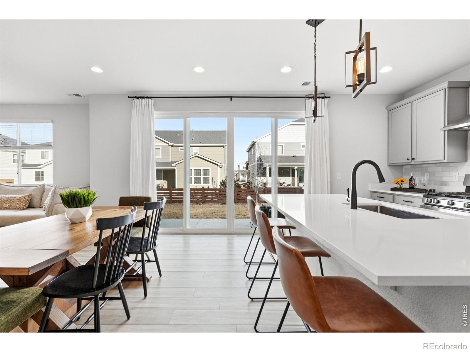 MLS Image #13 for 831  golden peak drive,erie, Colorado