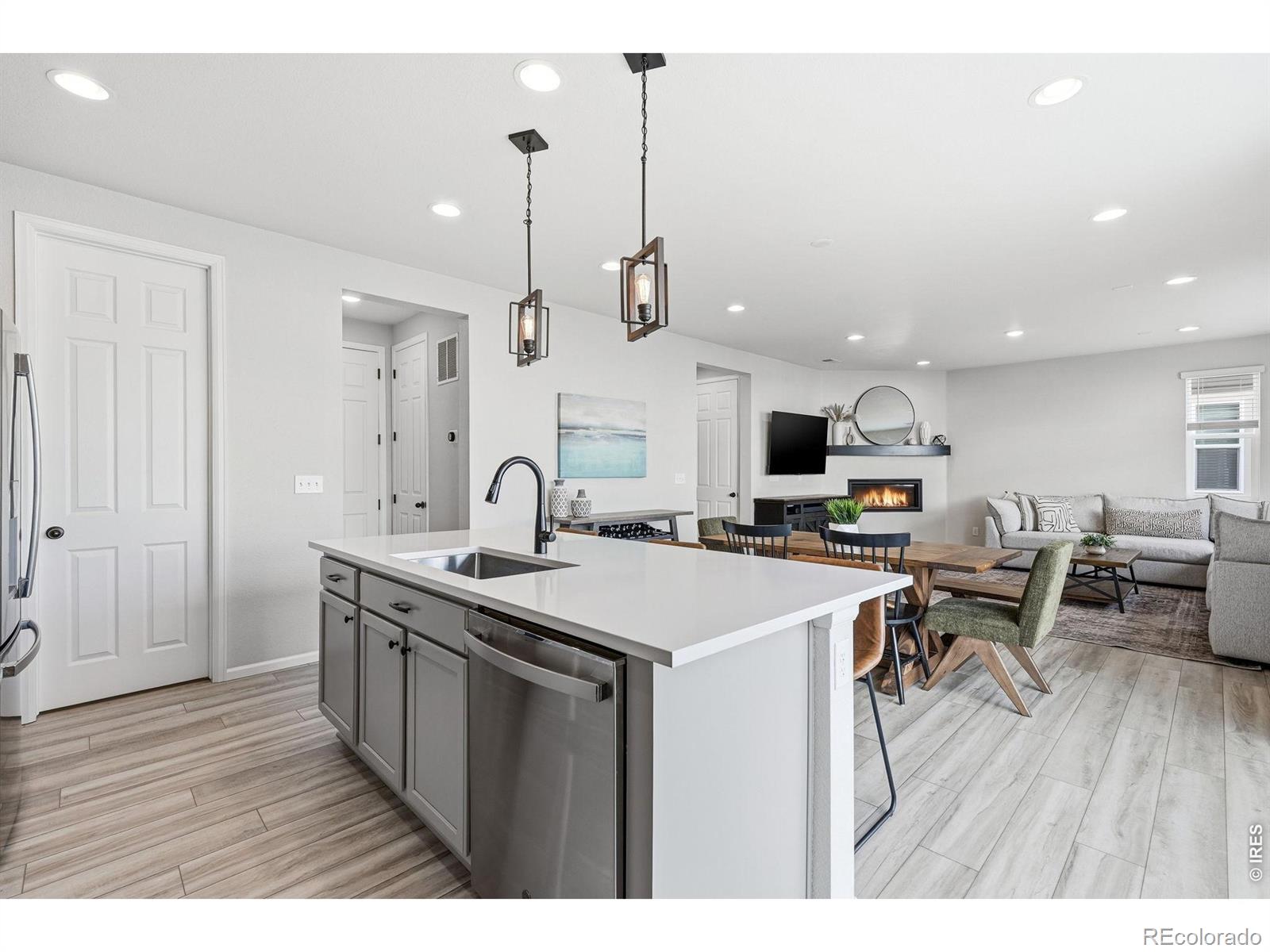 MLS Image #18 for 831  golden peak drive,erie, Colorado