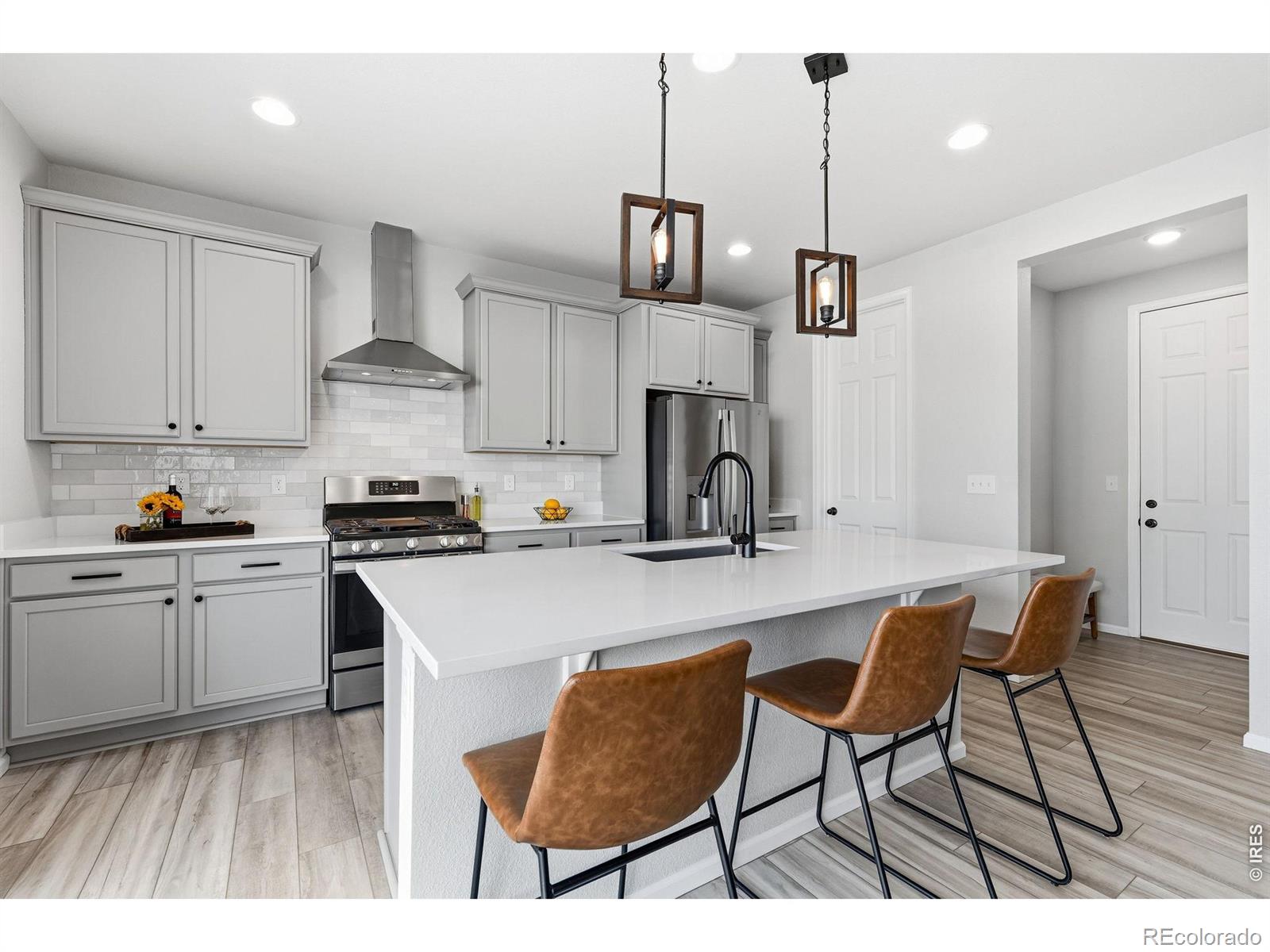 MLS Image #3 for 831  golden peak drive,erie, Colorado