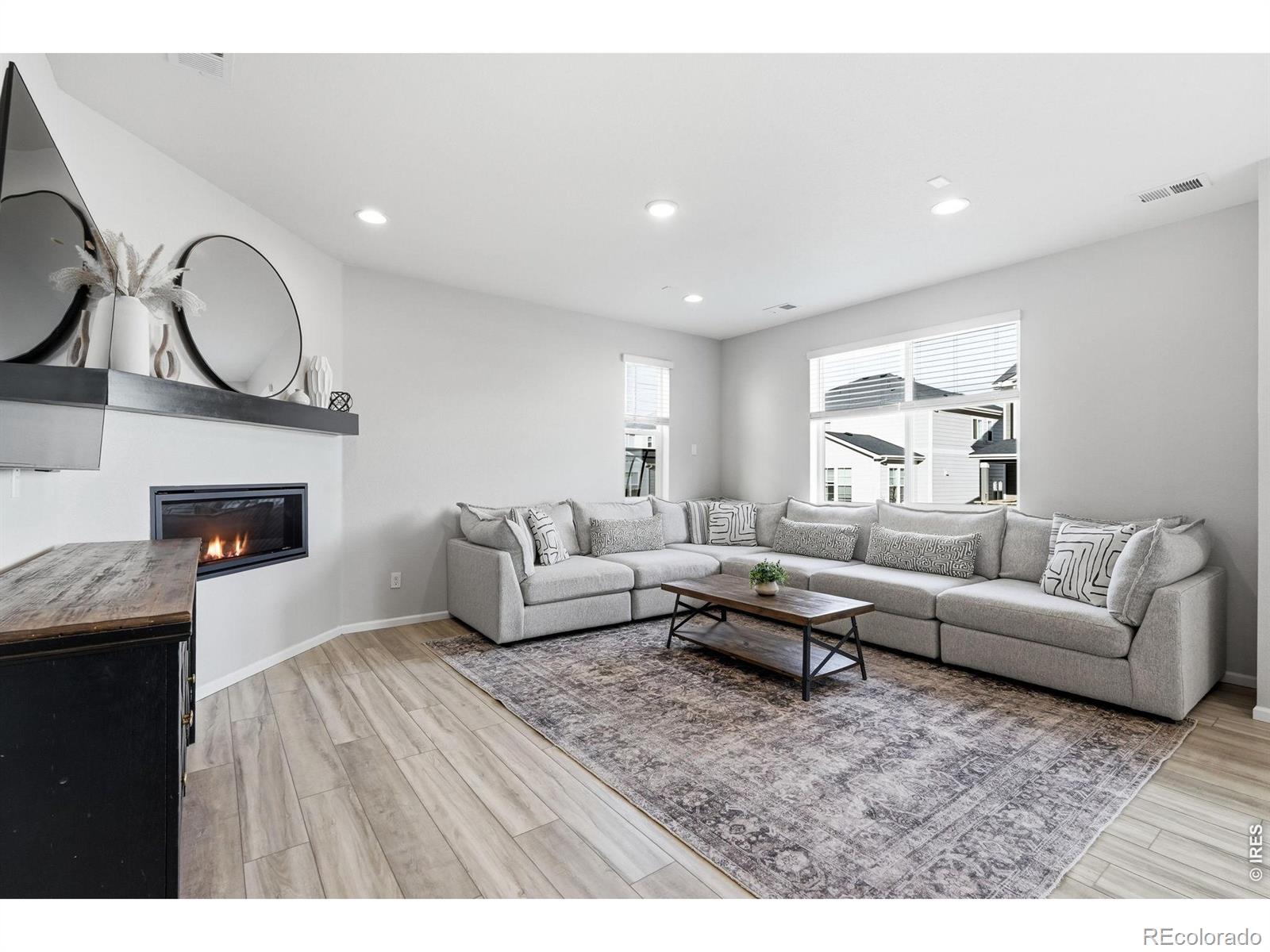 MLS Image #7 for 831  golden peak drive,erie, Colorado