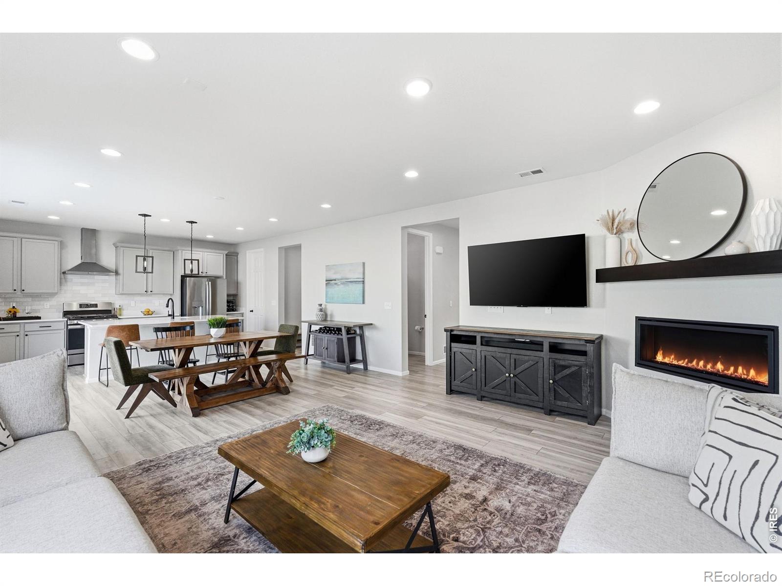 MLS Image #9 for 831  golden peak drive,erie, Colorado