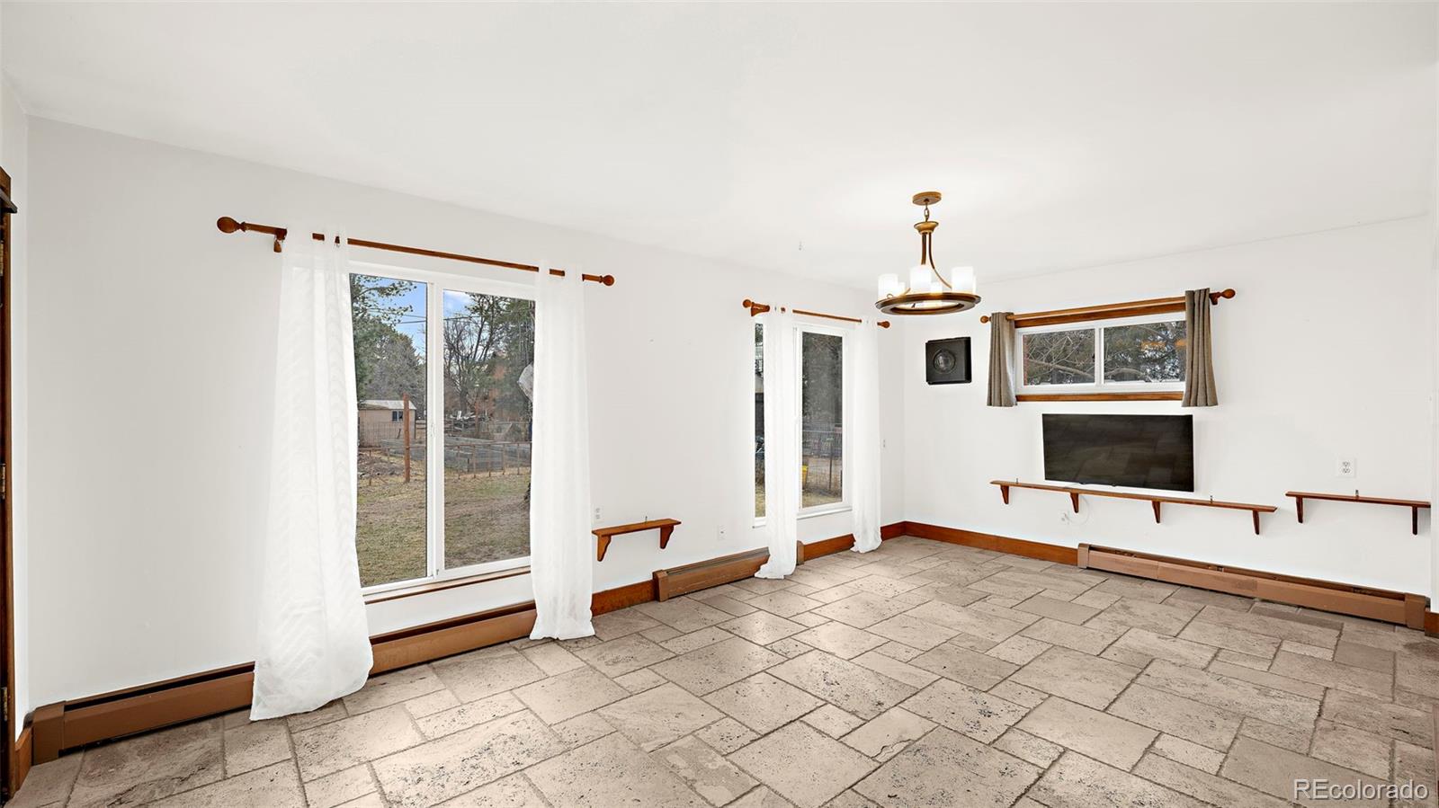 MLS Image #16 for 422  comanche street,kiowa, Colorado