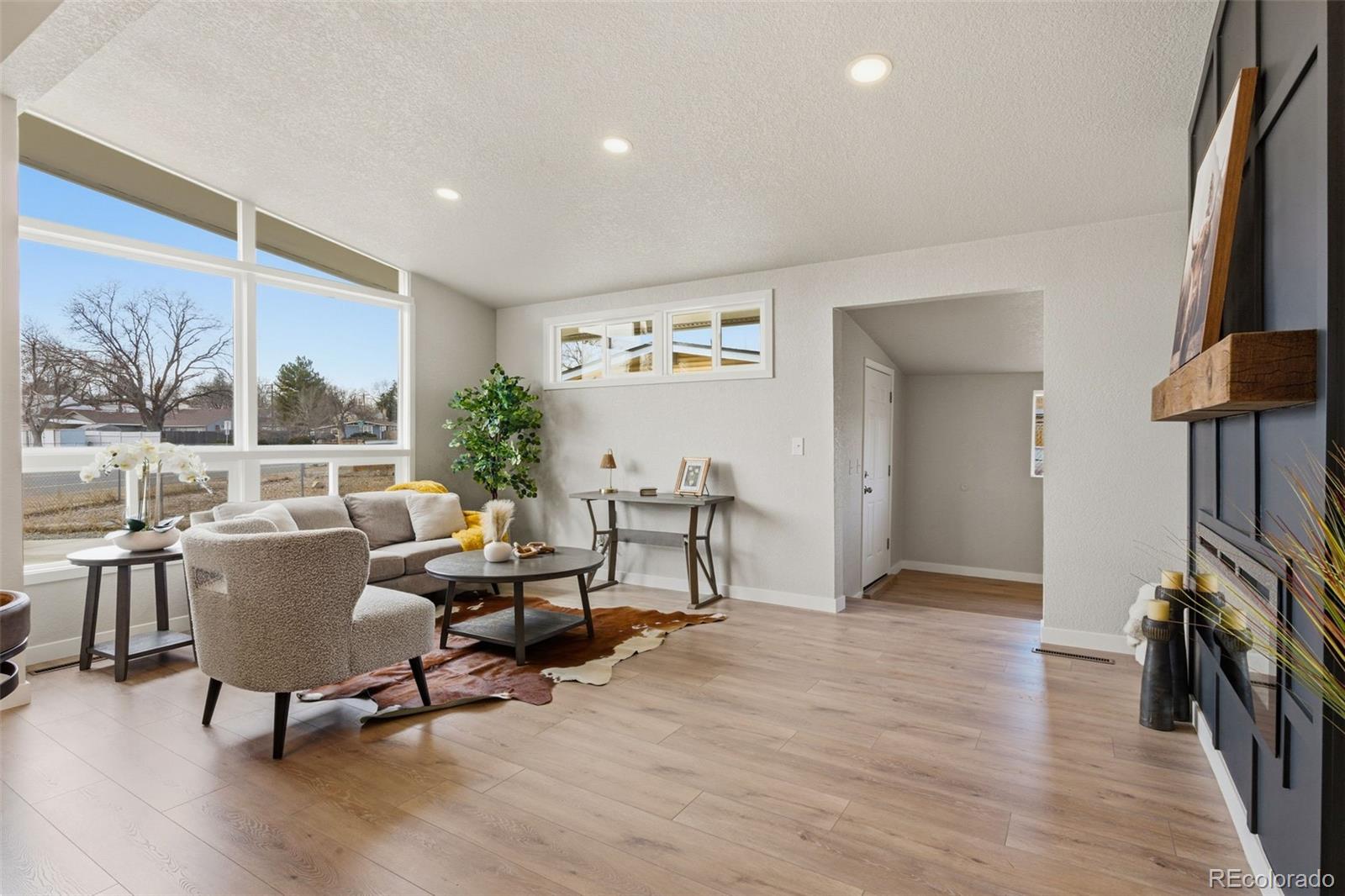 MLS Image #3 for 7480  greenwood boulevard,denver, Colorado