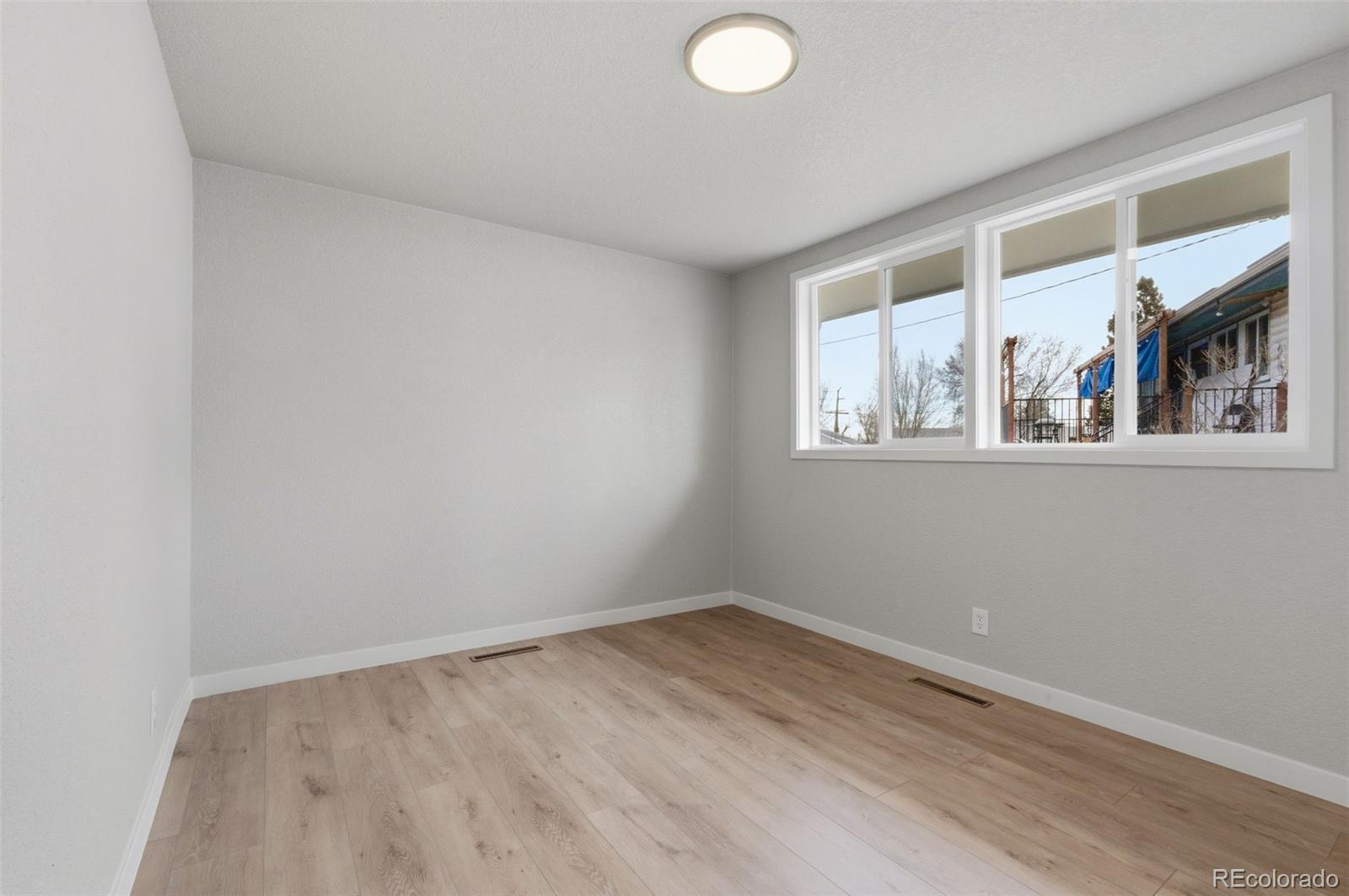 MLS Image #9 for 7480  greenwood boulevard,denver, Colorado