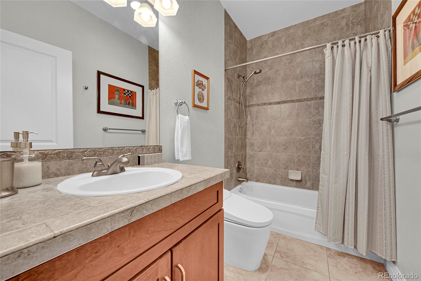 MLS Image #29 for 8142 e 8th place,denver, Colorado