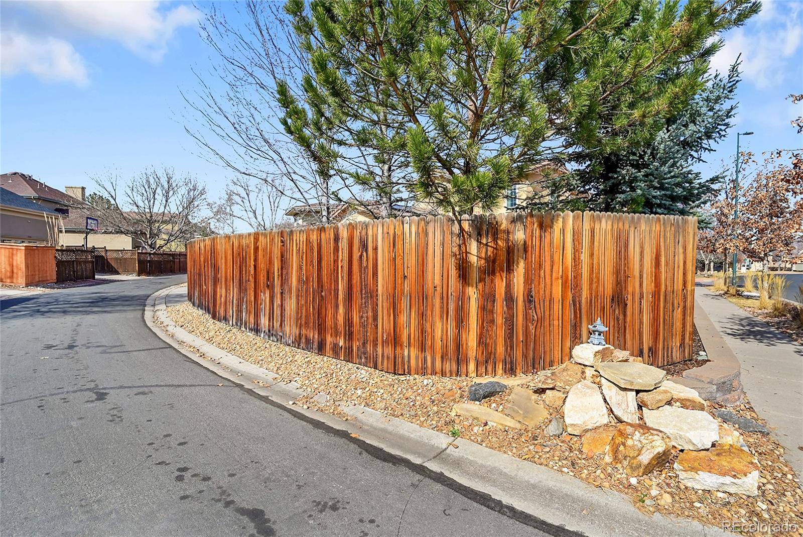 MLS Image #35 for 8142 e 8th place,denver, Colorado