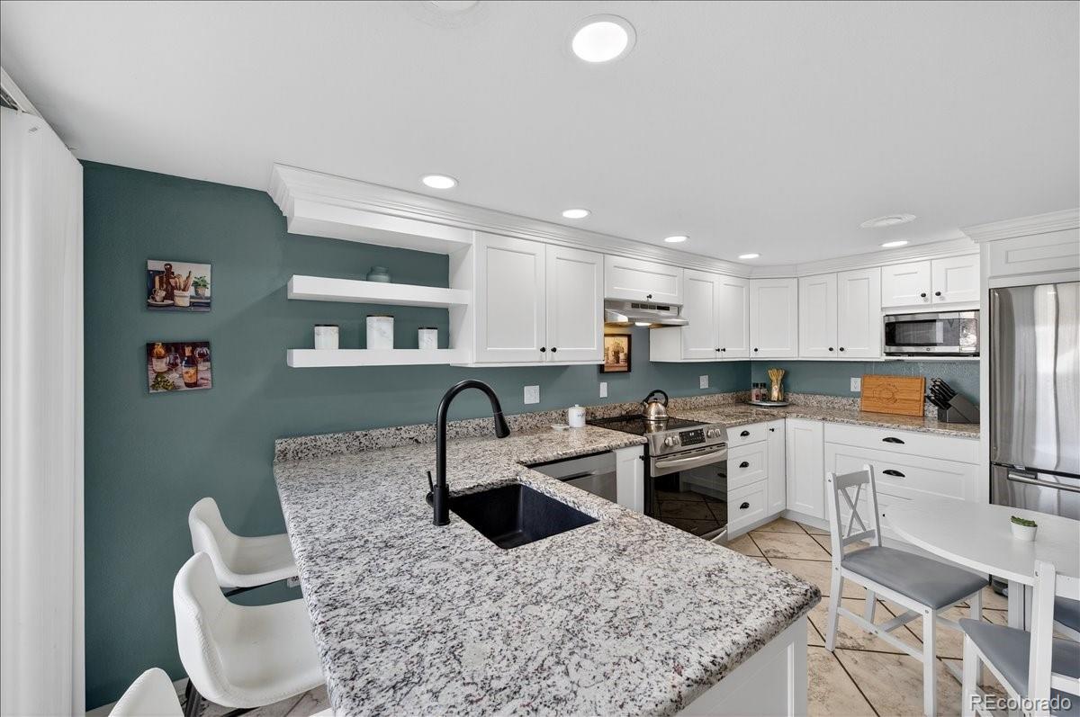 MLS Image #3 for 6937 s knolls way ,centennial, Colorado
